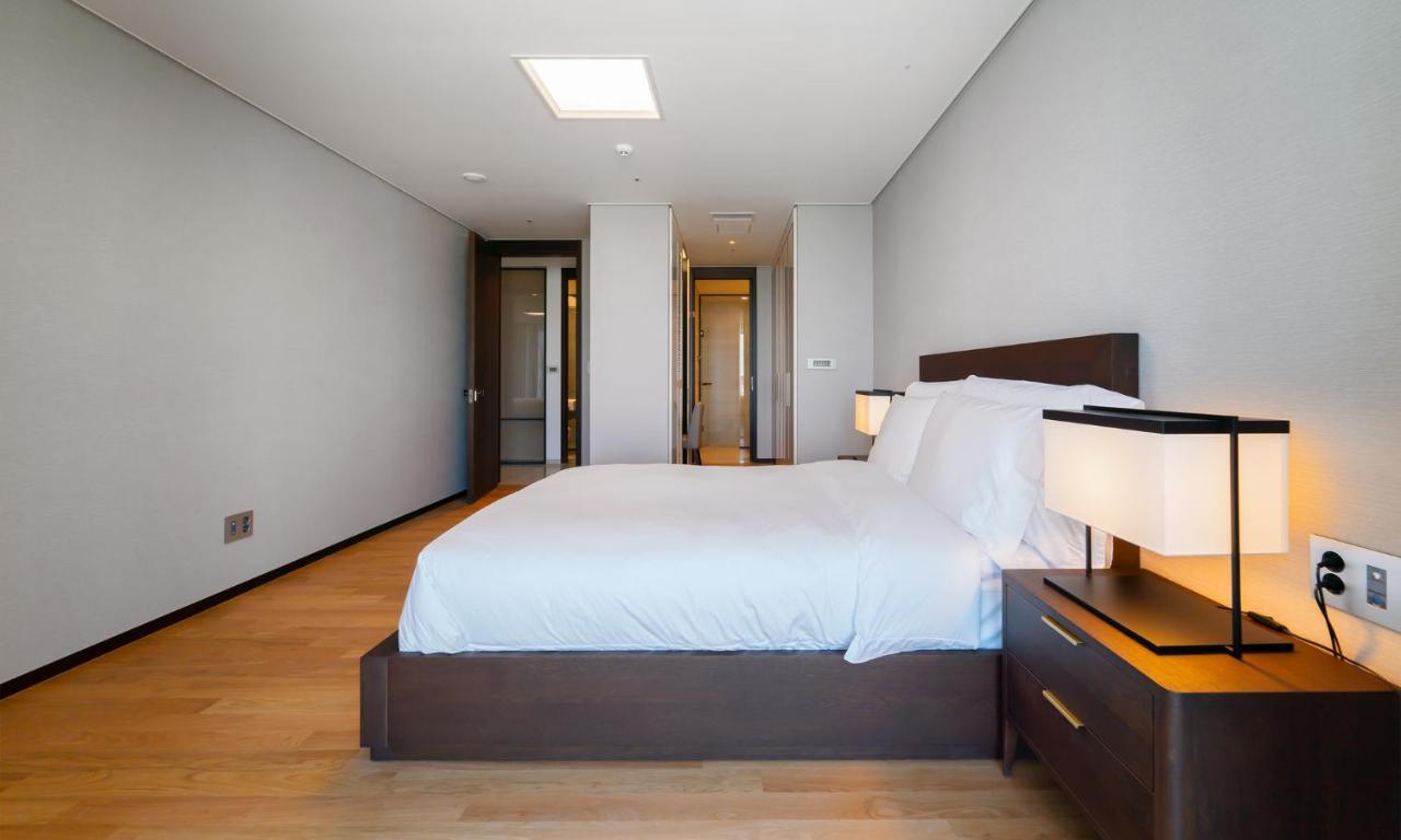 Grand Lct Residence Busan Extérieur photo