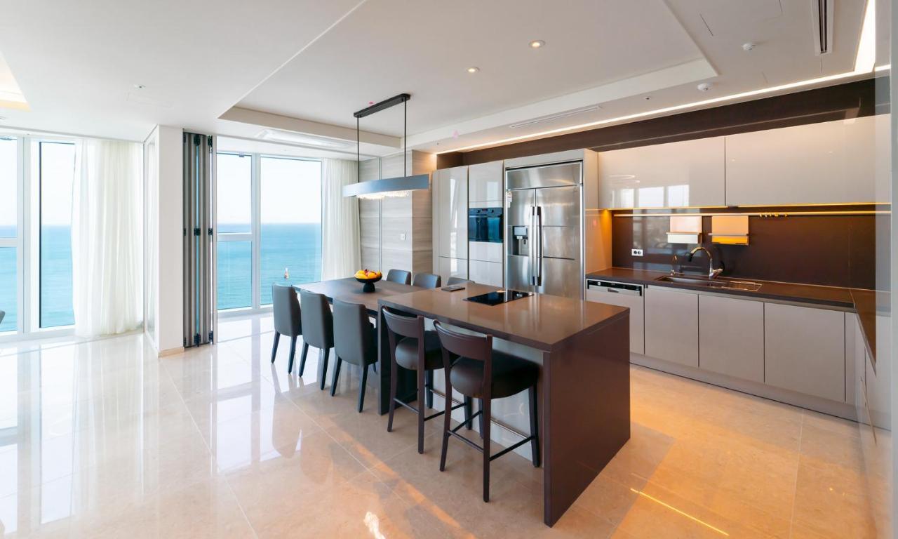 Grand Lct Residence Busan Extérieur photo
