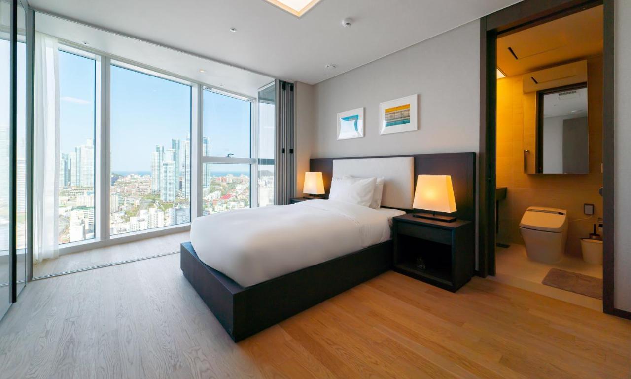 Grand Lct Residence Busan Extérieur photo